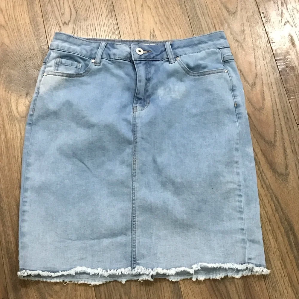 CHARLIE B Light Blue Denim Pencil Skirt - Picture 1 of 4